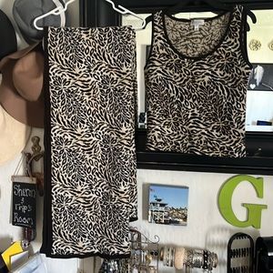 St. John Sport sleeveless sweater top and matching wrap.